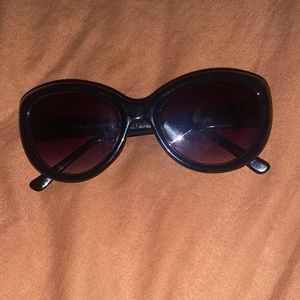 Vince Camuto sunglases